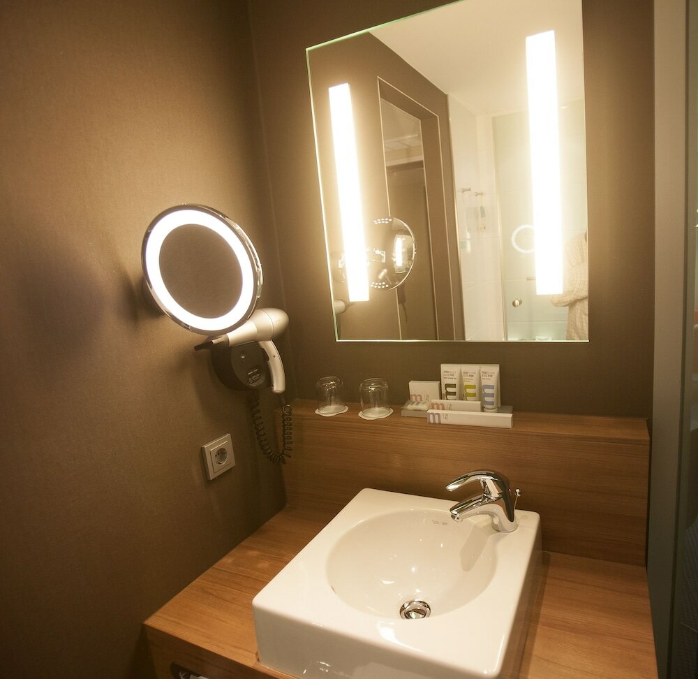 Фото Mercure Hotel Den Haag Central