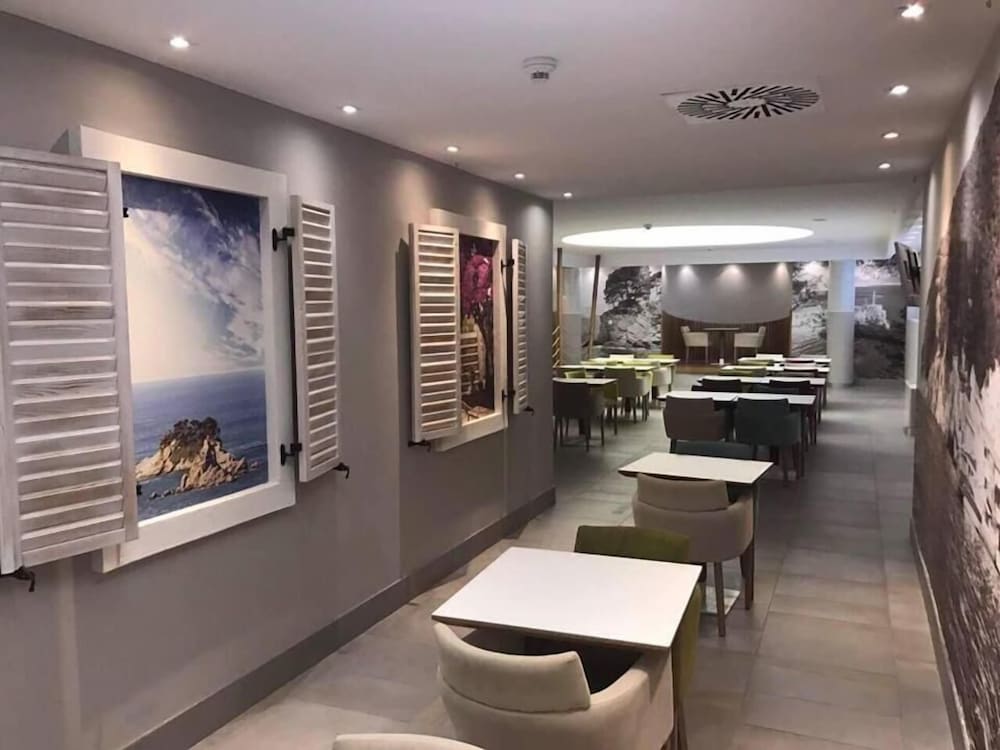 Фото Hotel Castellastva