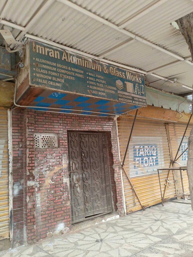 Translucent constructions Imran, Karachi, photo