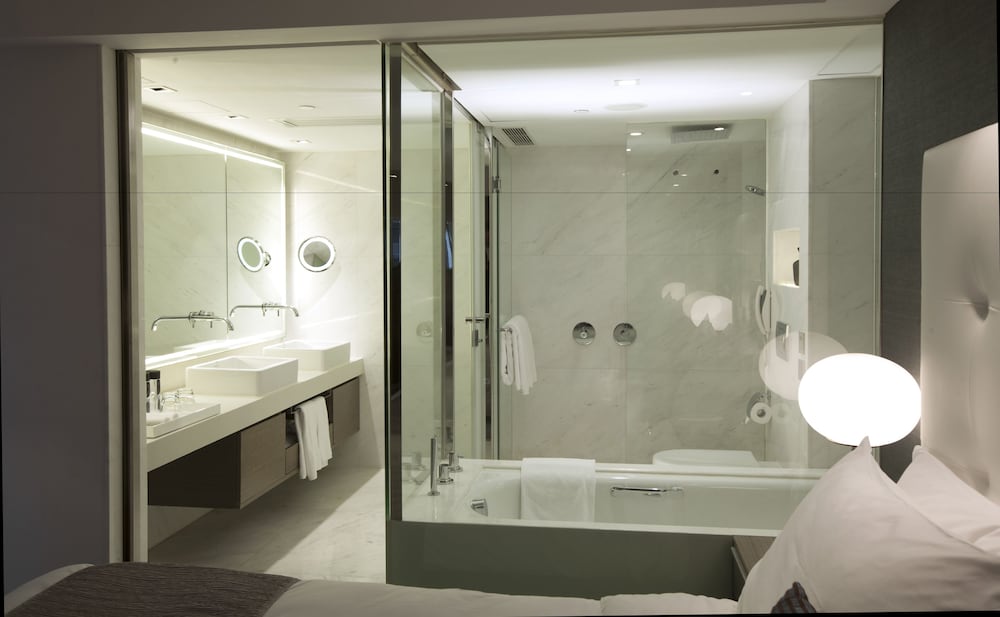 Фото The Mira Hong Kong Hotel