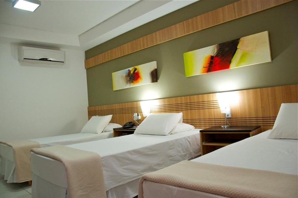 Фото Delcas Hotel