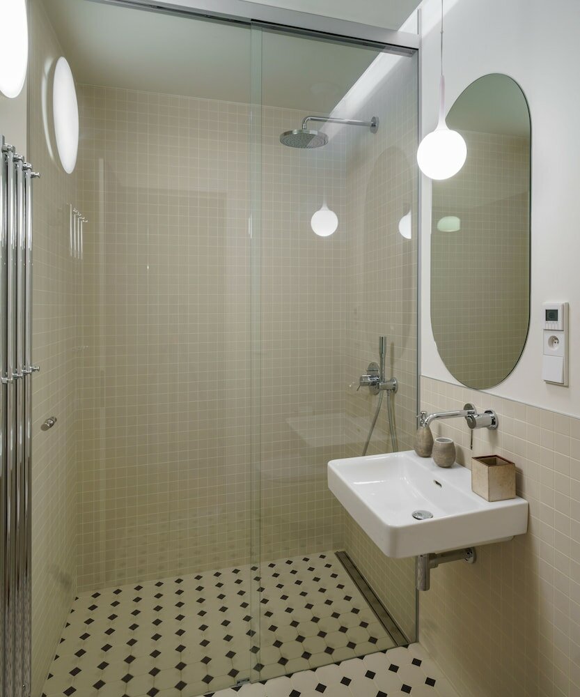 Фото Mn6 Luxury Suites by Adrez Living