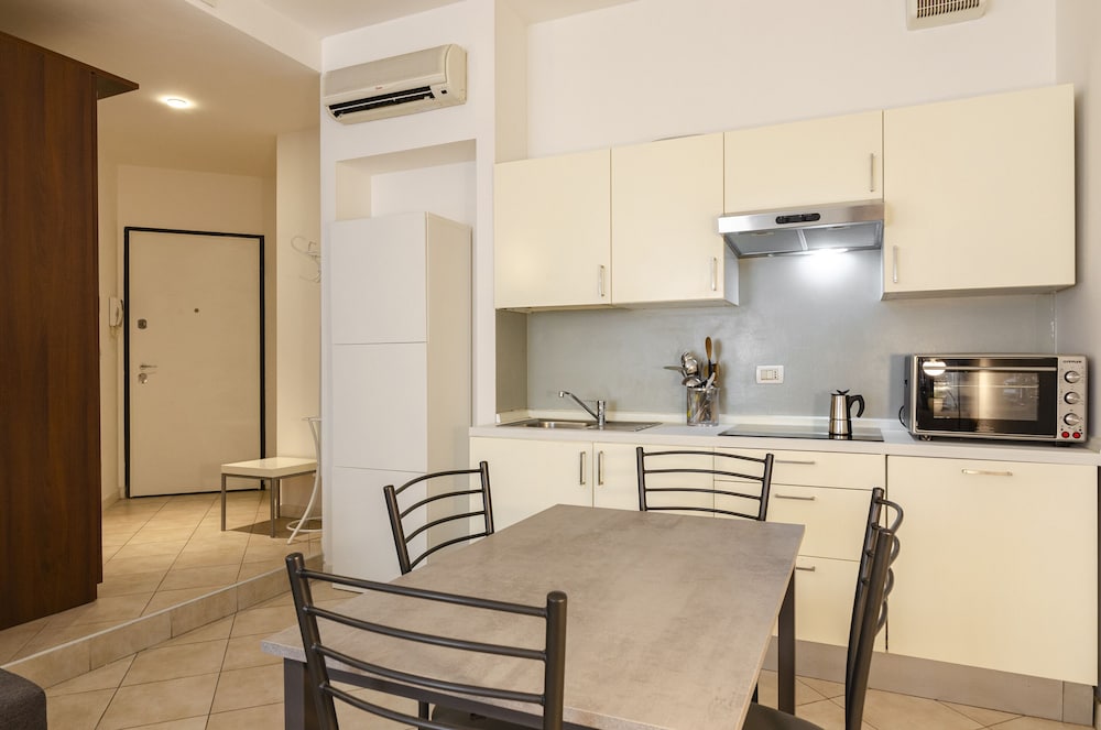 Фото Appartamento A Pochi Passi Da Palazzo Pallavicini