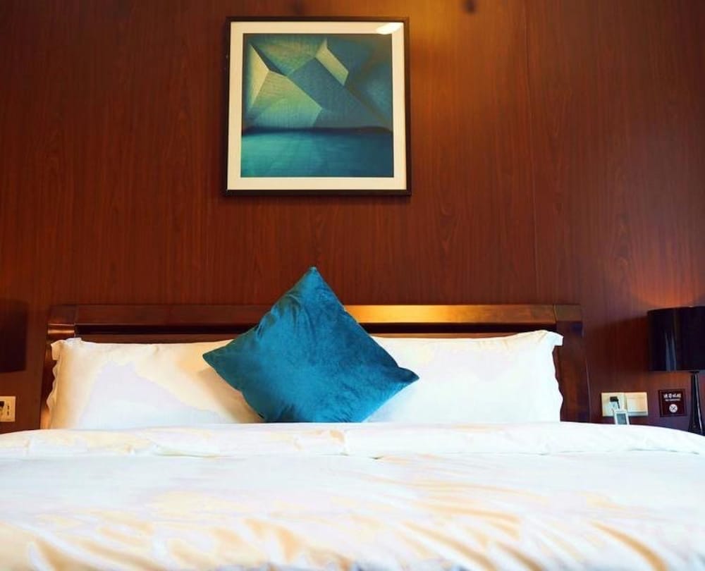 Фото V-hotel Boutique Hotel