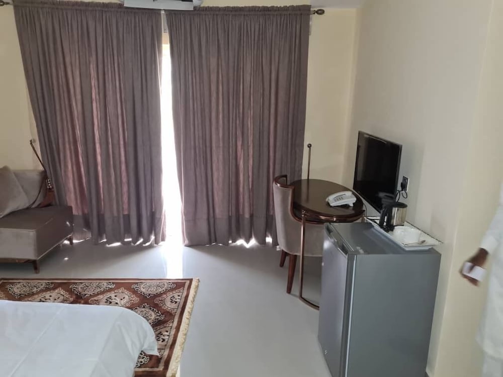 Фото Golden Alpine Hotel & Resort