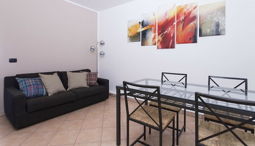 Фото Milano Apartments - Navigli Porta Genova