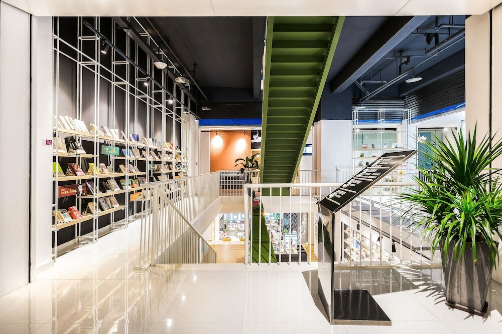 Фото Rezen Sunbow Hotel