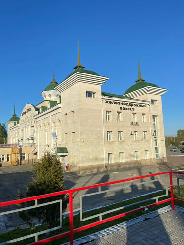 Қолмен анустың жыртылуын онлайн көріңіз