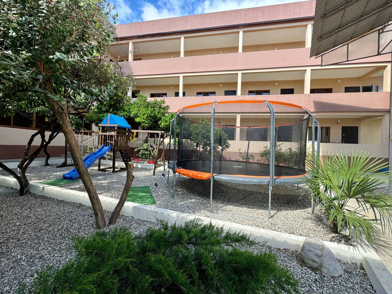 Фото отеля 3