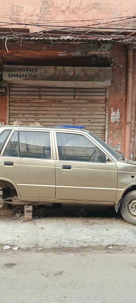Construction tools Amjad hardwer shop, Lahore, photo