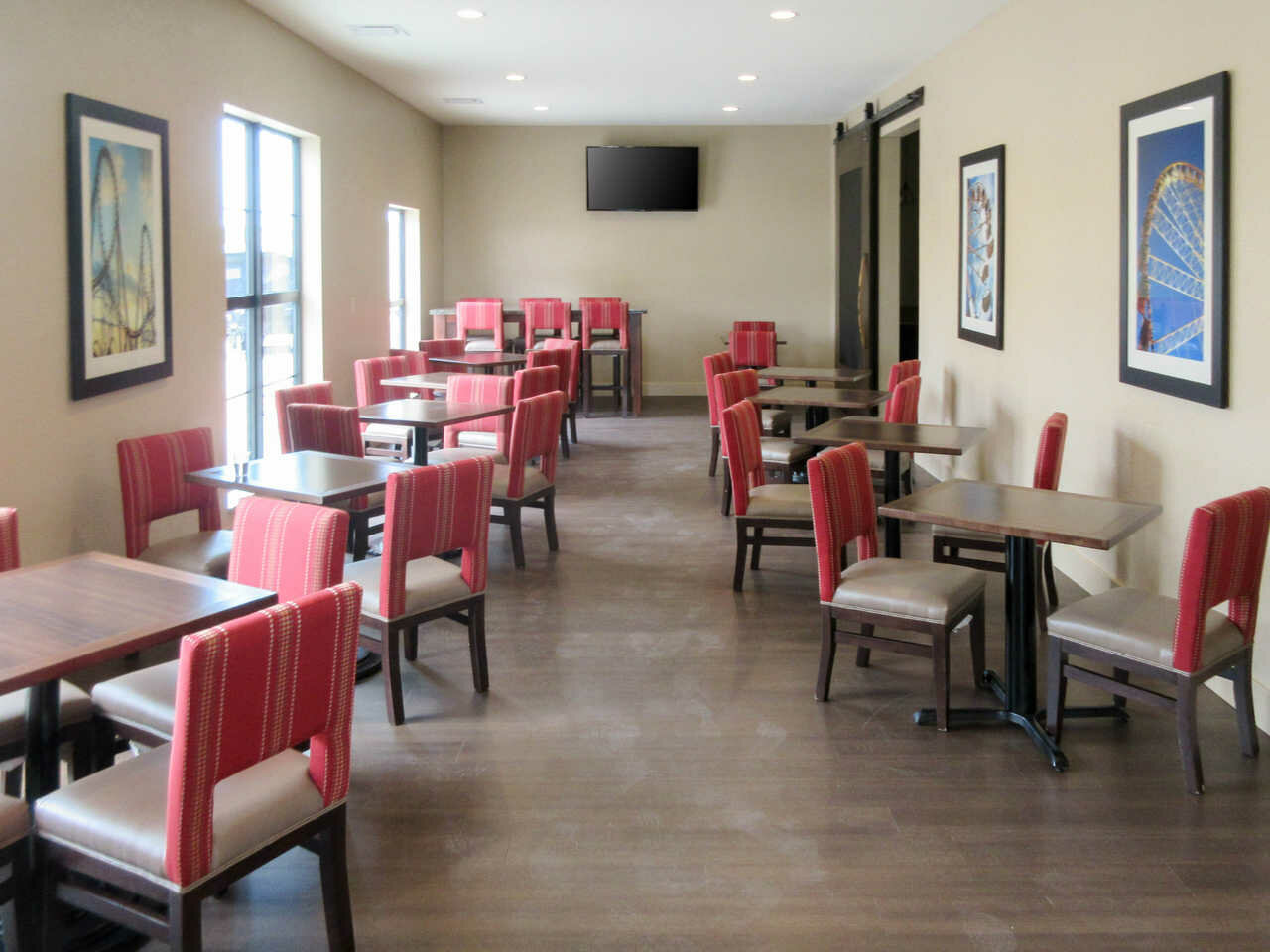 Фото Super 8 by Wyndham Altoona