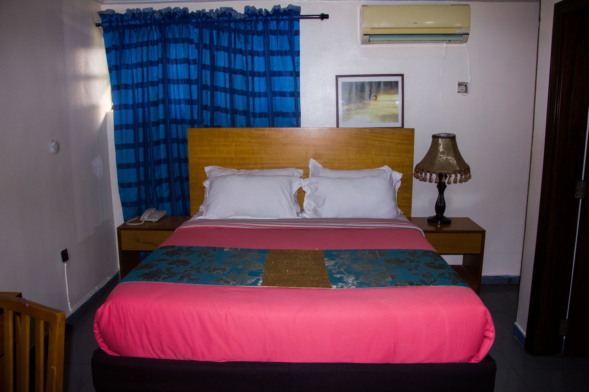 Фото De Rembrandt Classic Hotel