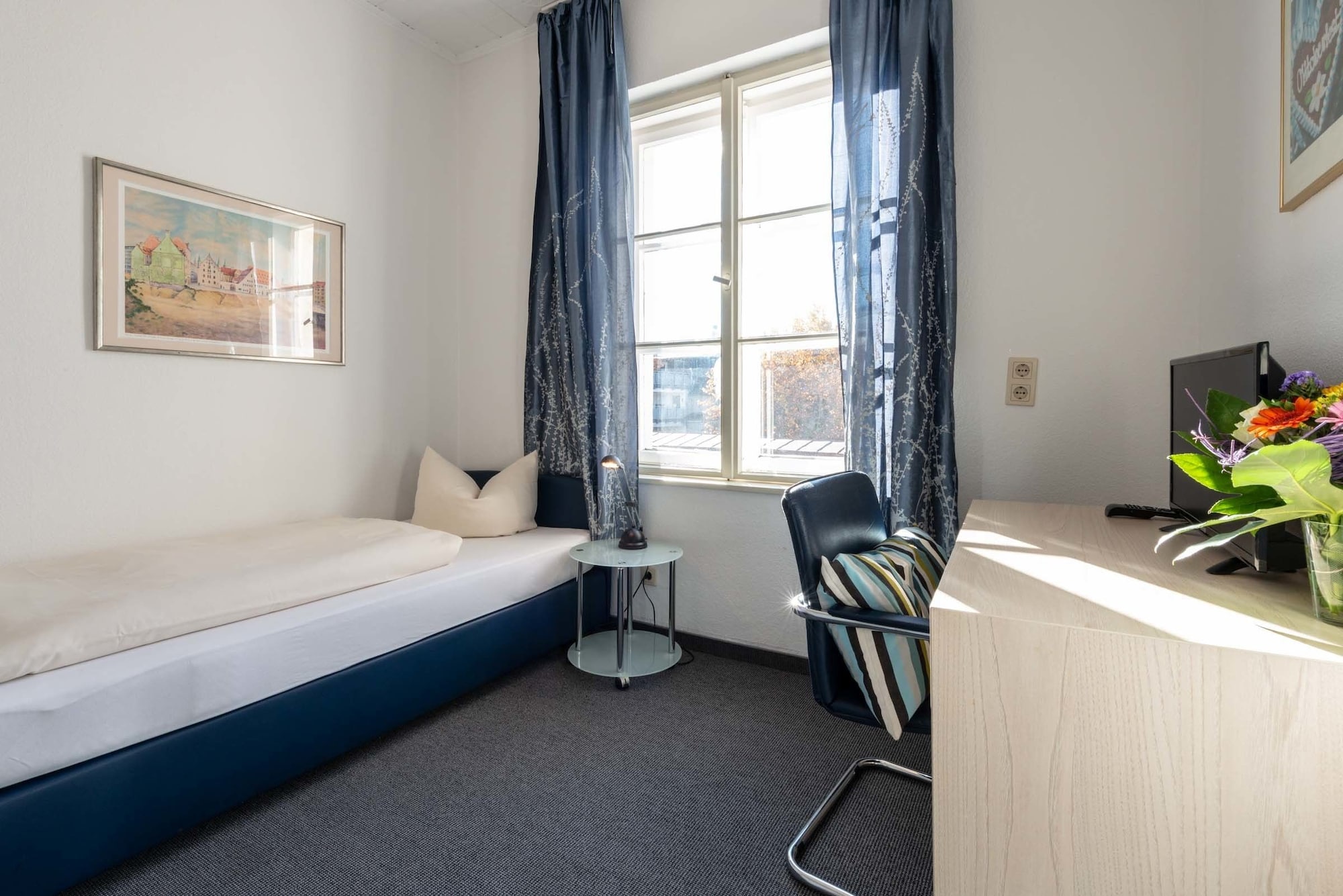 Фото отеля 3