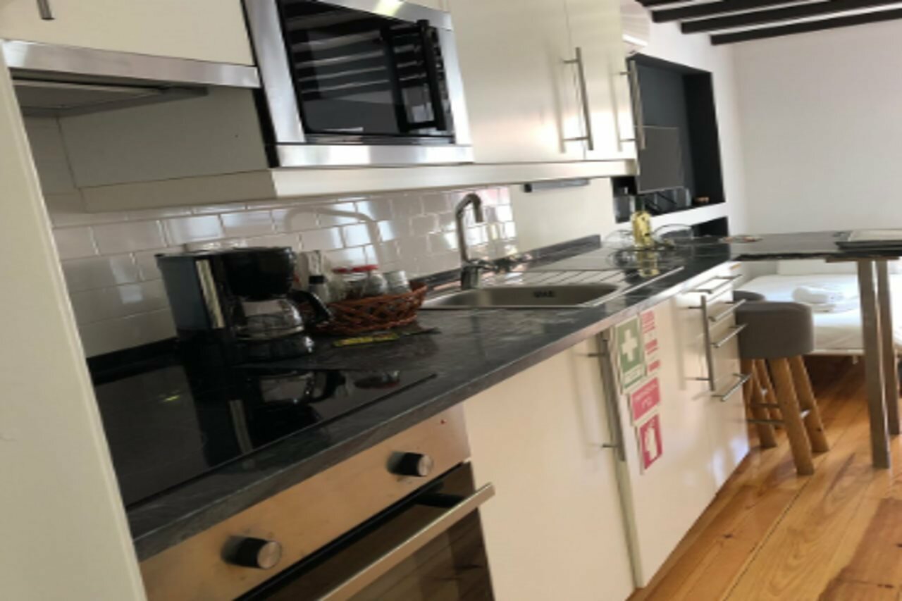 Фото Bairro Studio Apartment - by Lu Holidays