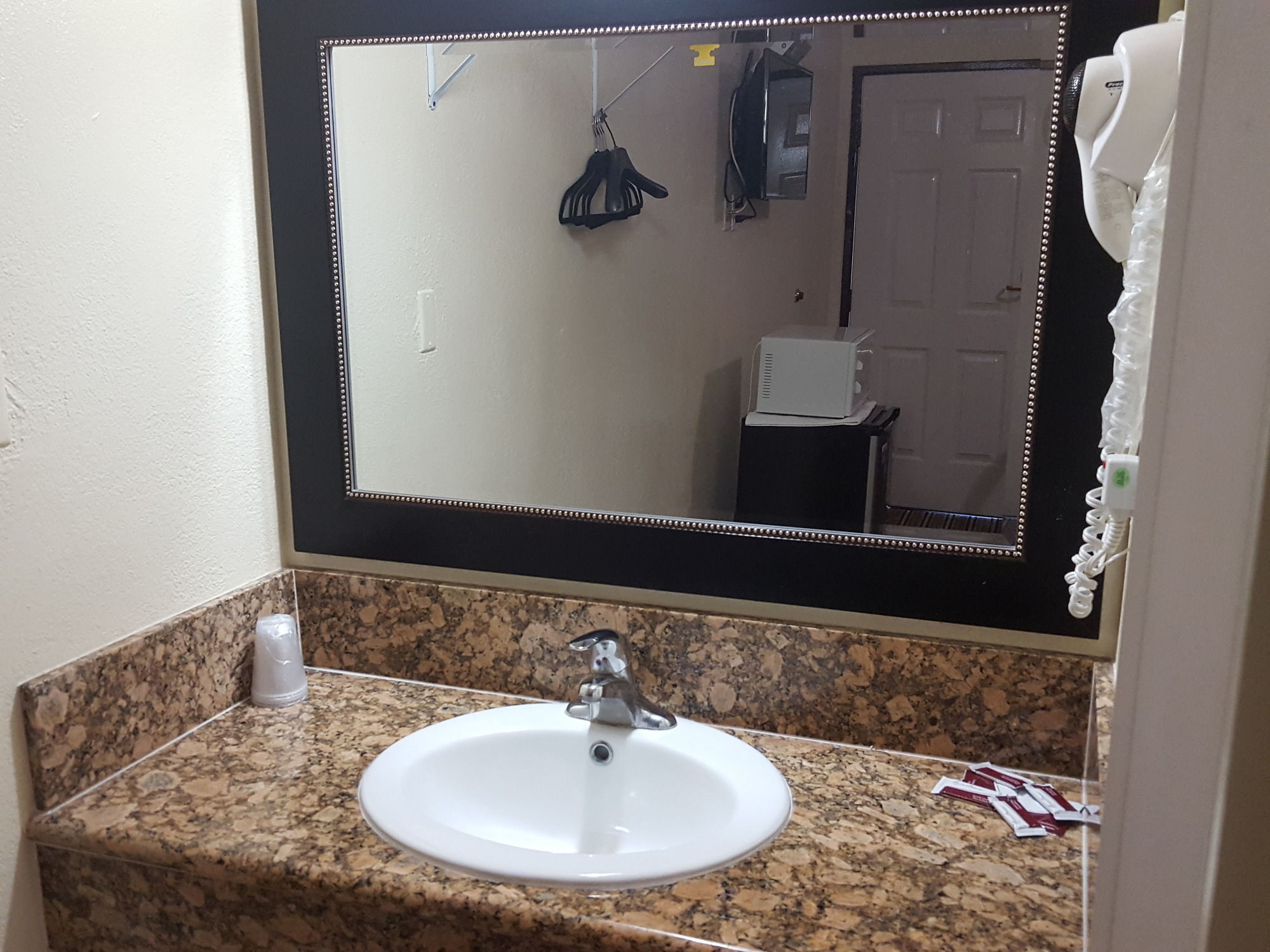 Фото Travel Inn Motel