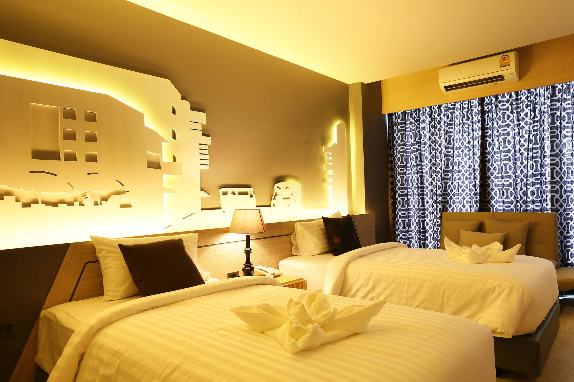 Фото Hatyai Signature Hotel