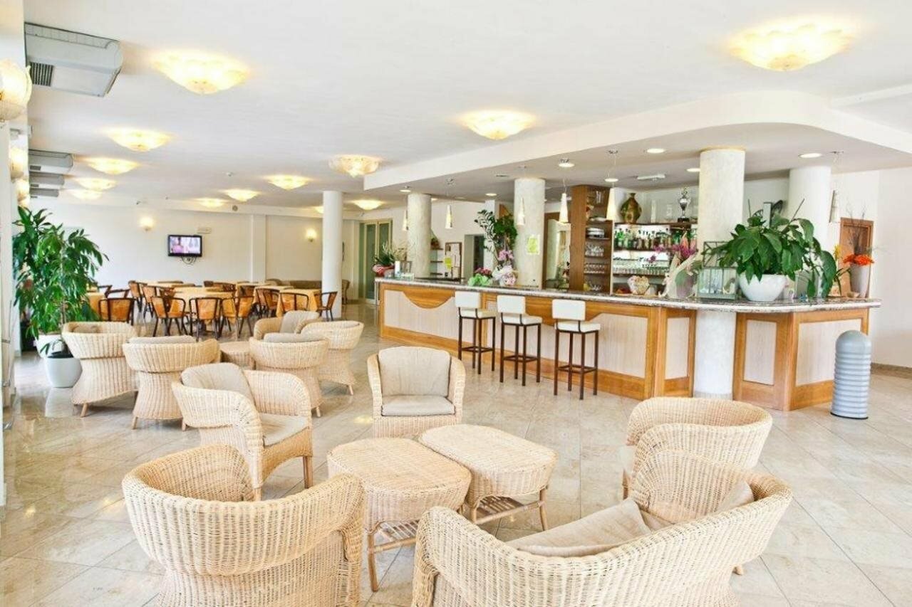 Фото Hotel Adria Beach Club