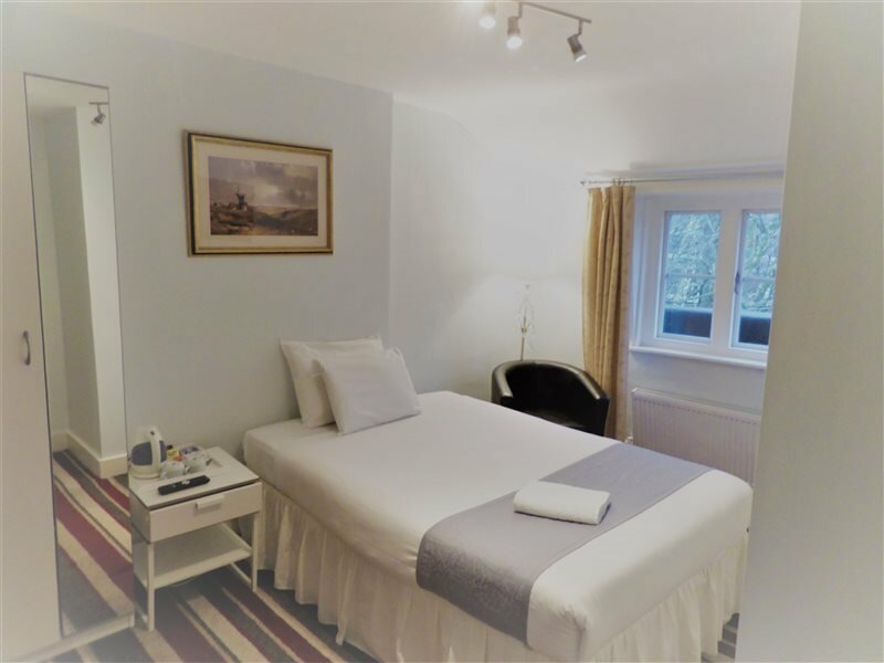 Фото Lancaster Court Hotel