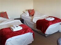 Фото The Bear Marlborough