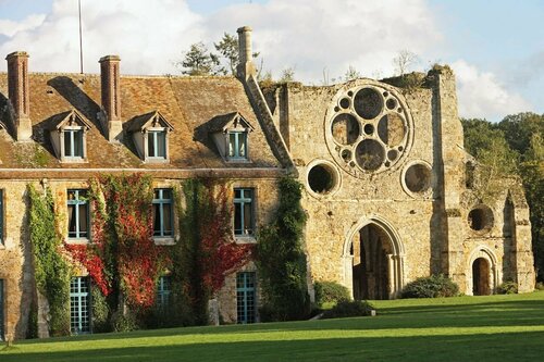 Гостиница Abbaye des Vaux De Cernay в Рамбуйе