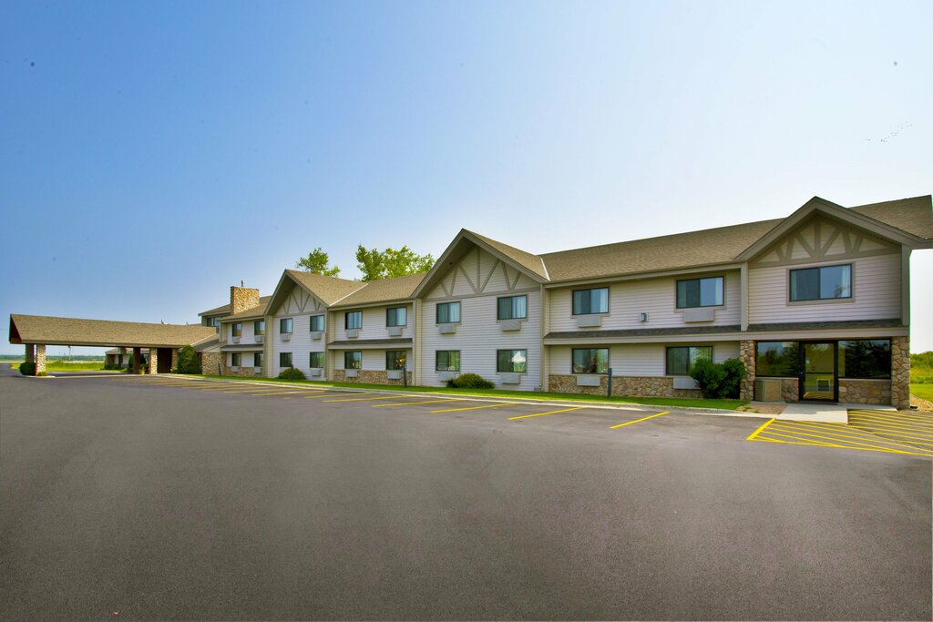 Hotel AmericInn by Wyndham Wadena, State of Minnesota, photo
