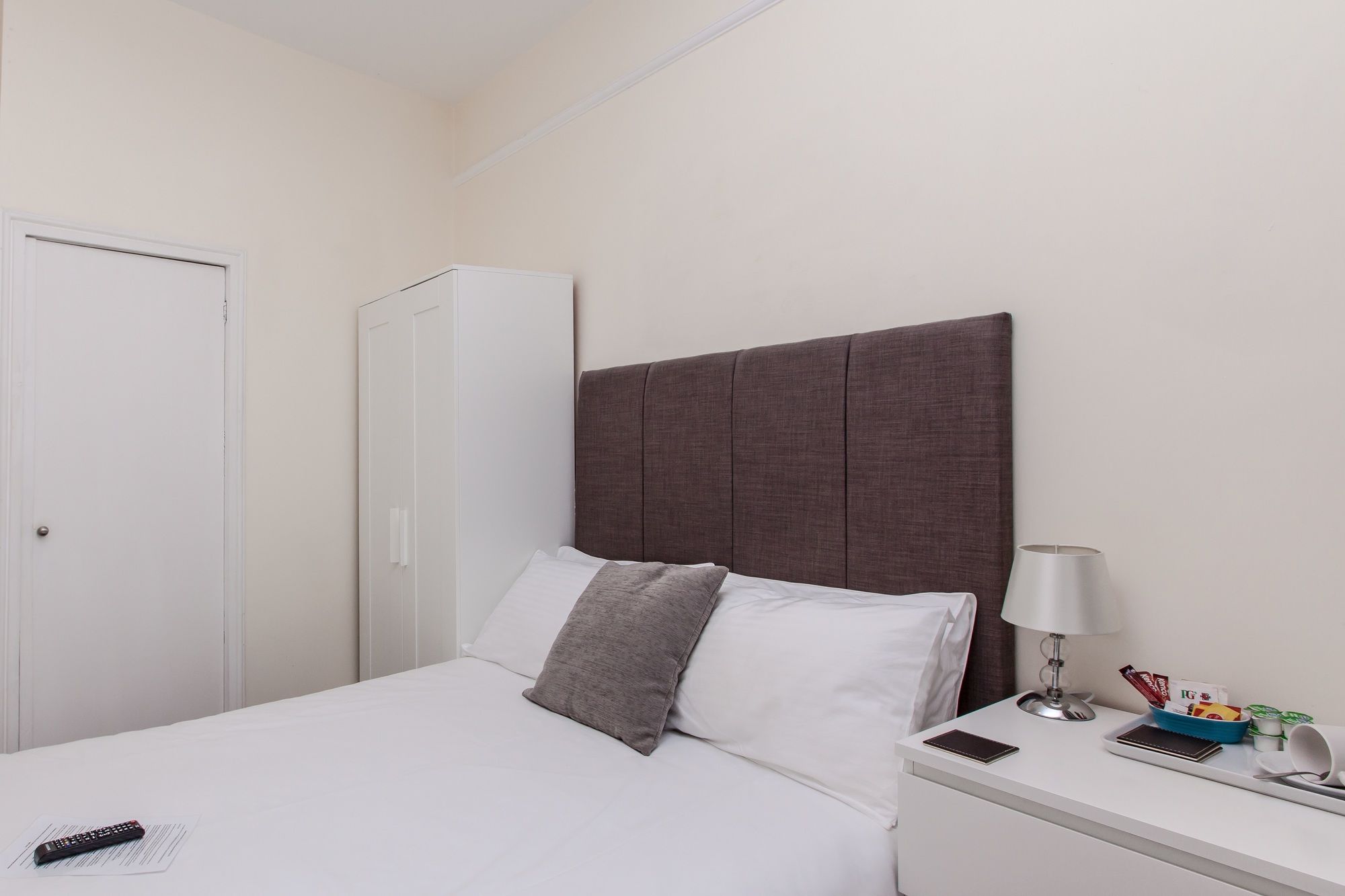 Фото Crofton House Hotel