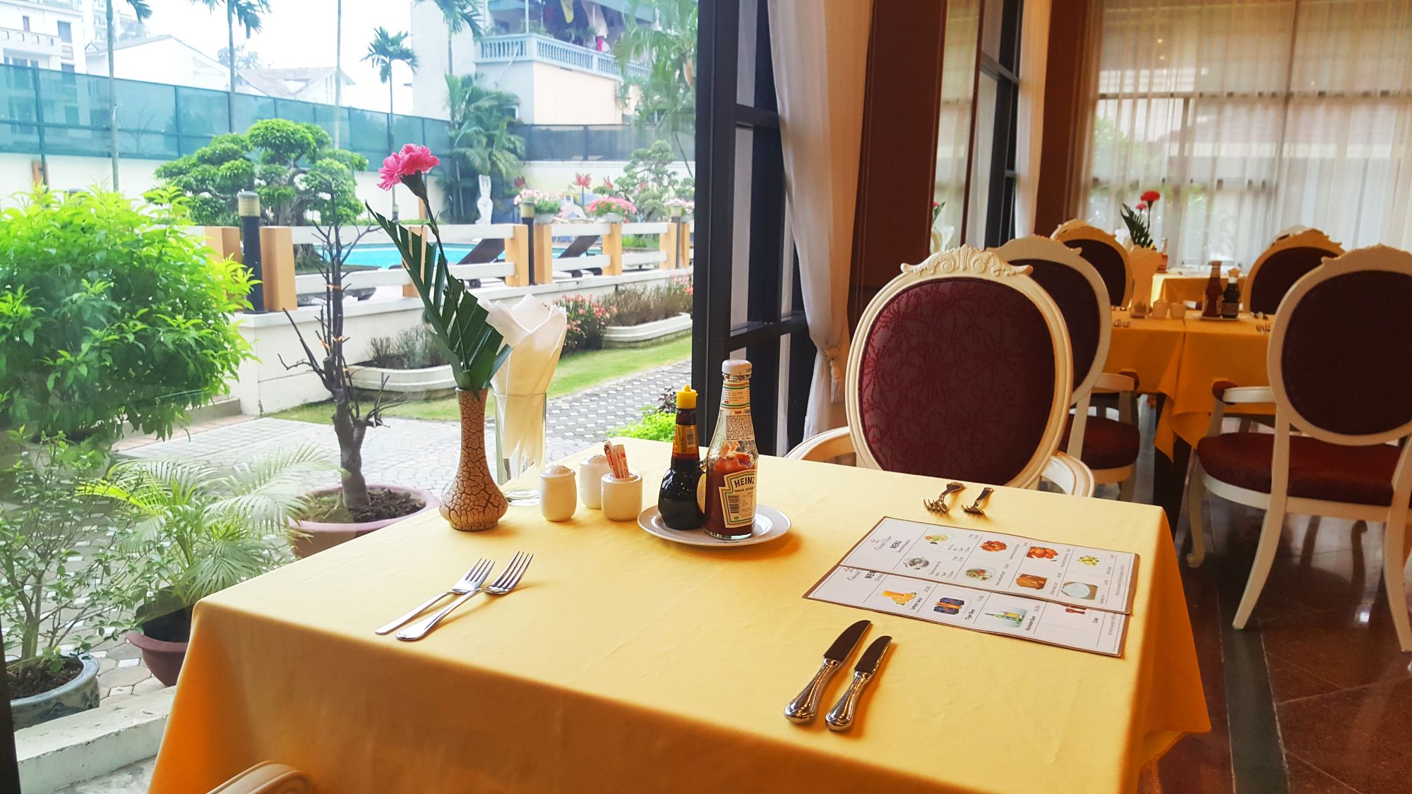 Фото Oriental Palace Apartment