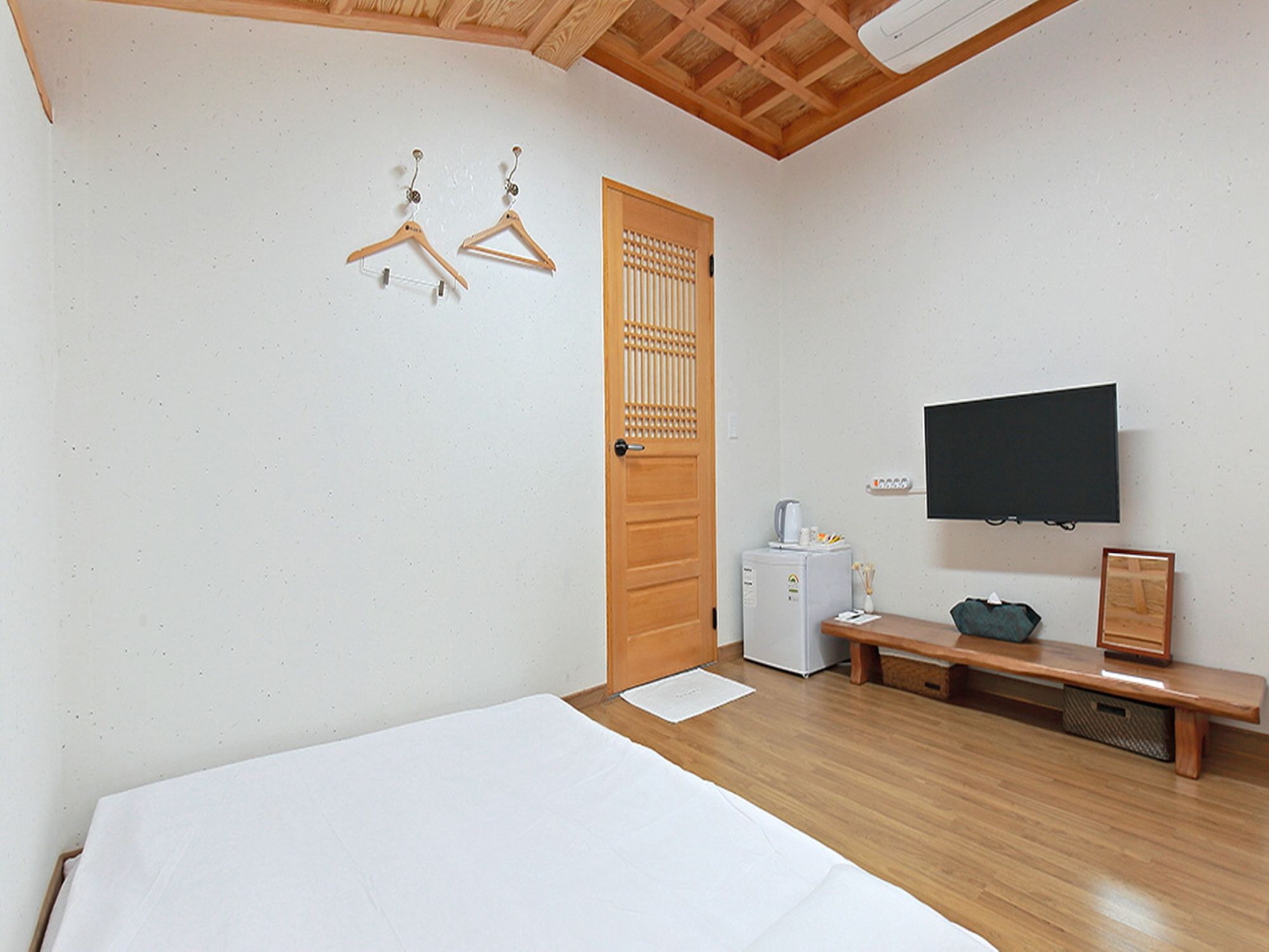 Фото Cheonggong Hanok Stay