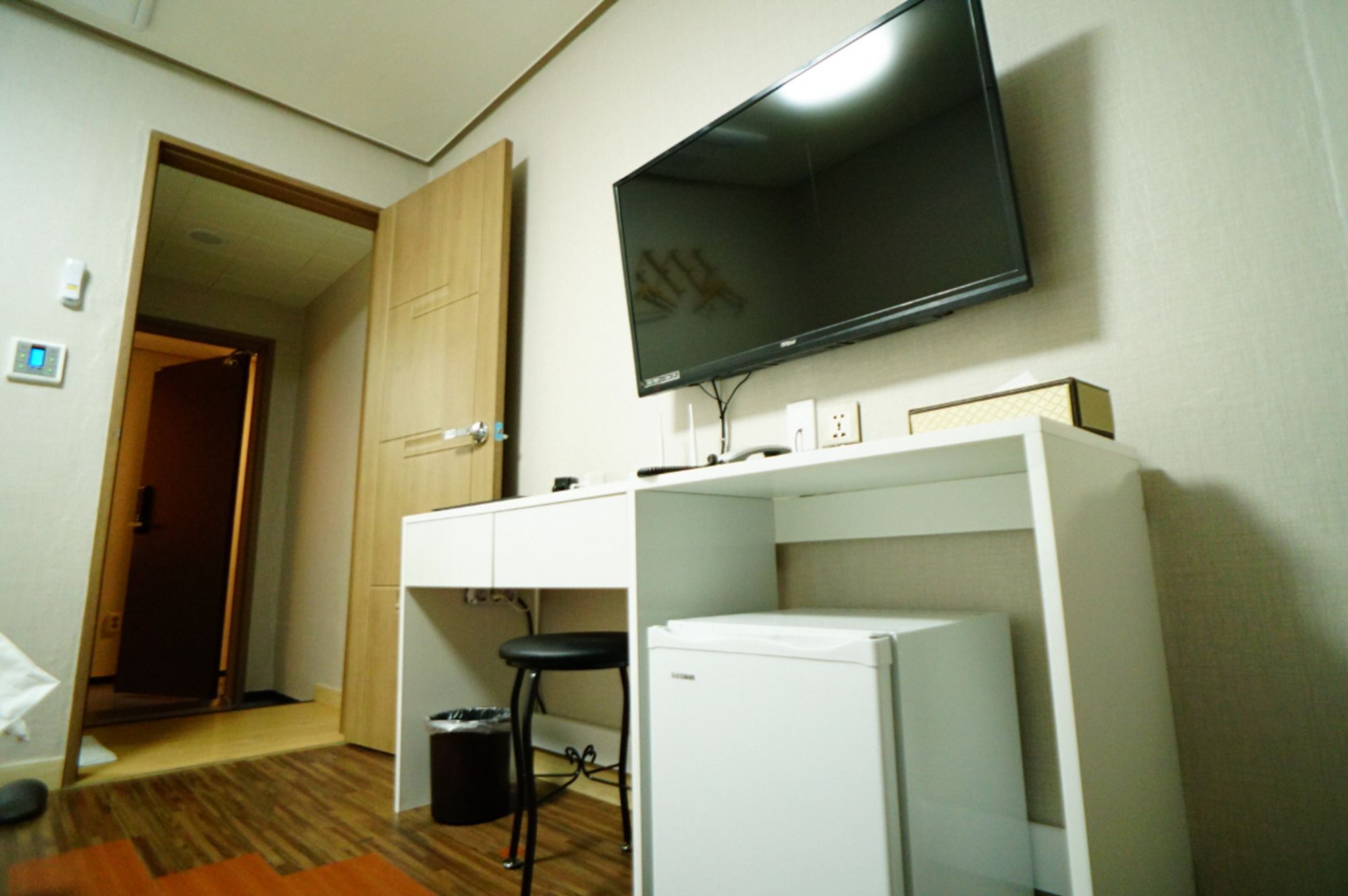 Фото Jeju Ora Stay Hotel