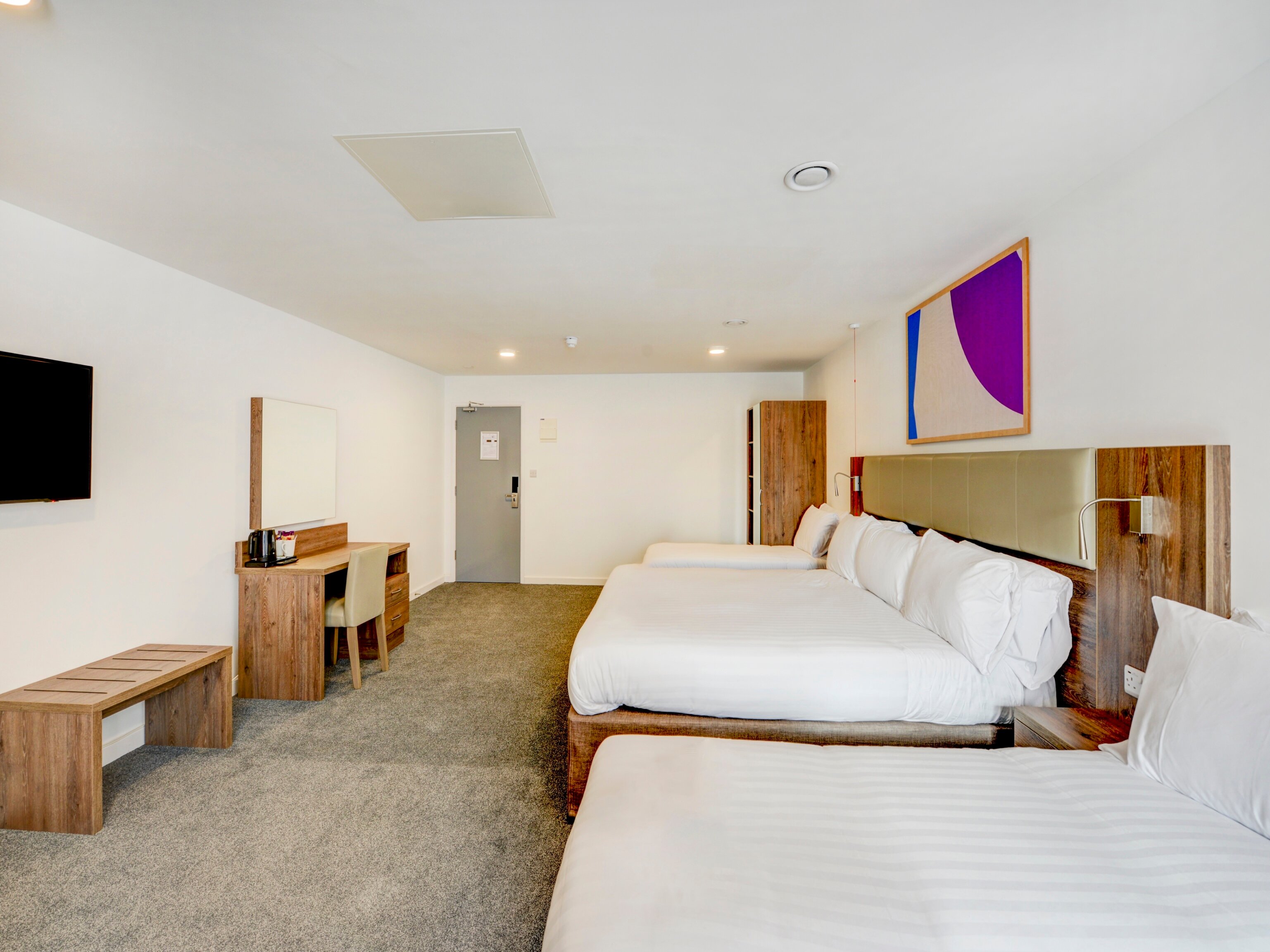 Фото Oyo Plymouth Central Hotel