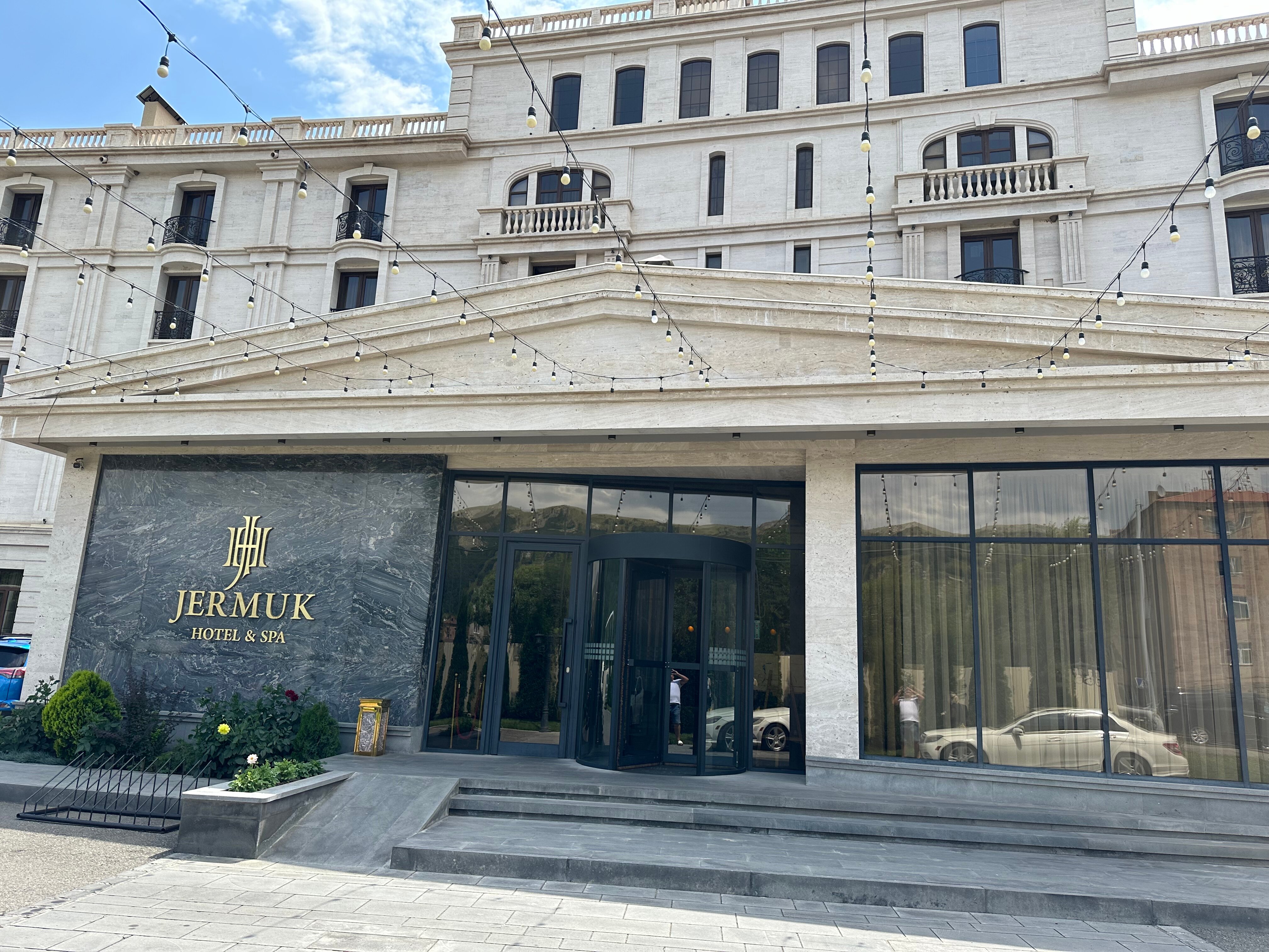 Фото Jermuk Hotel & SPA