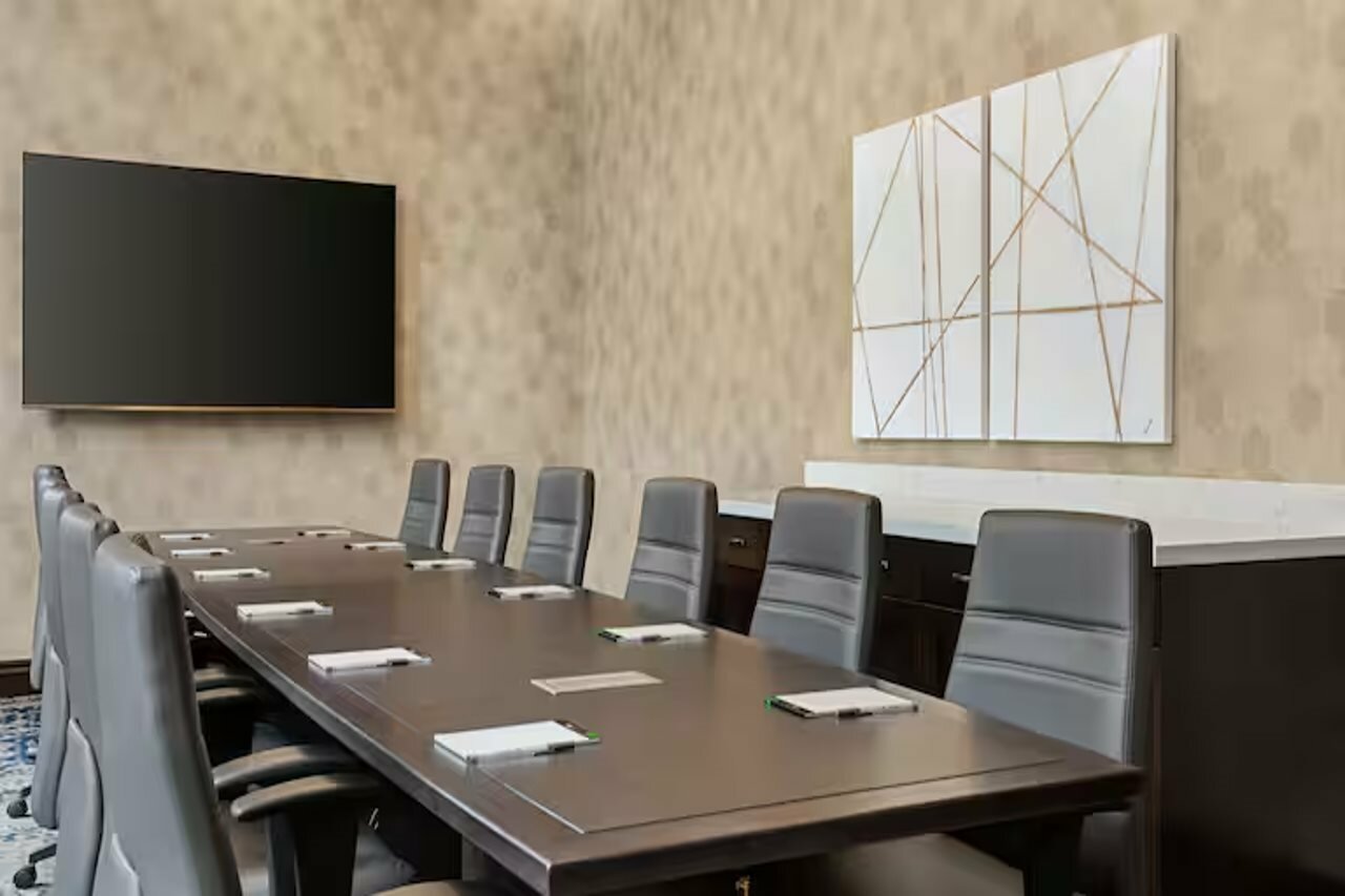 Фото Hampton Inn & Suites Kansas City Downtown Crossroads