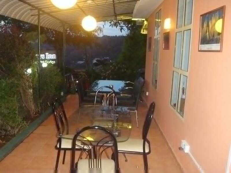 Гостиница Days Inn Kandy в Канди
