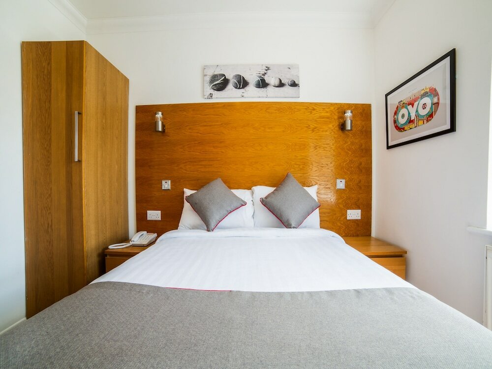 Фото Oyo Kingsley Hotel