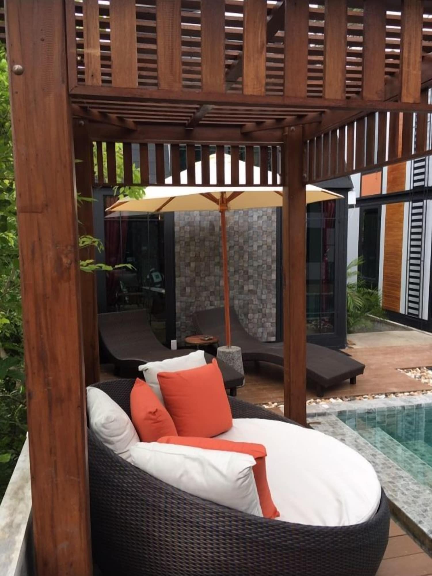 Фото Bukit Pool Villas