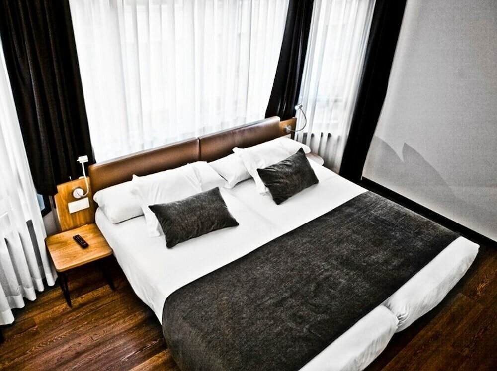 Фото Lux Santiago