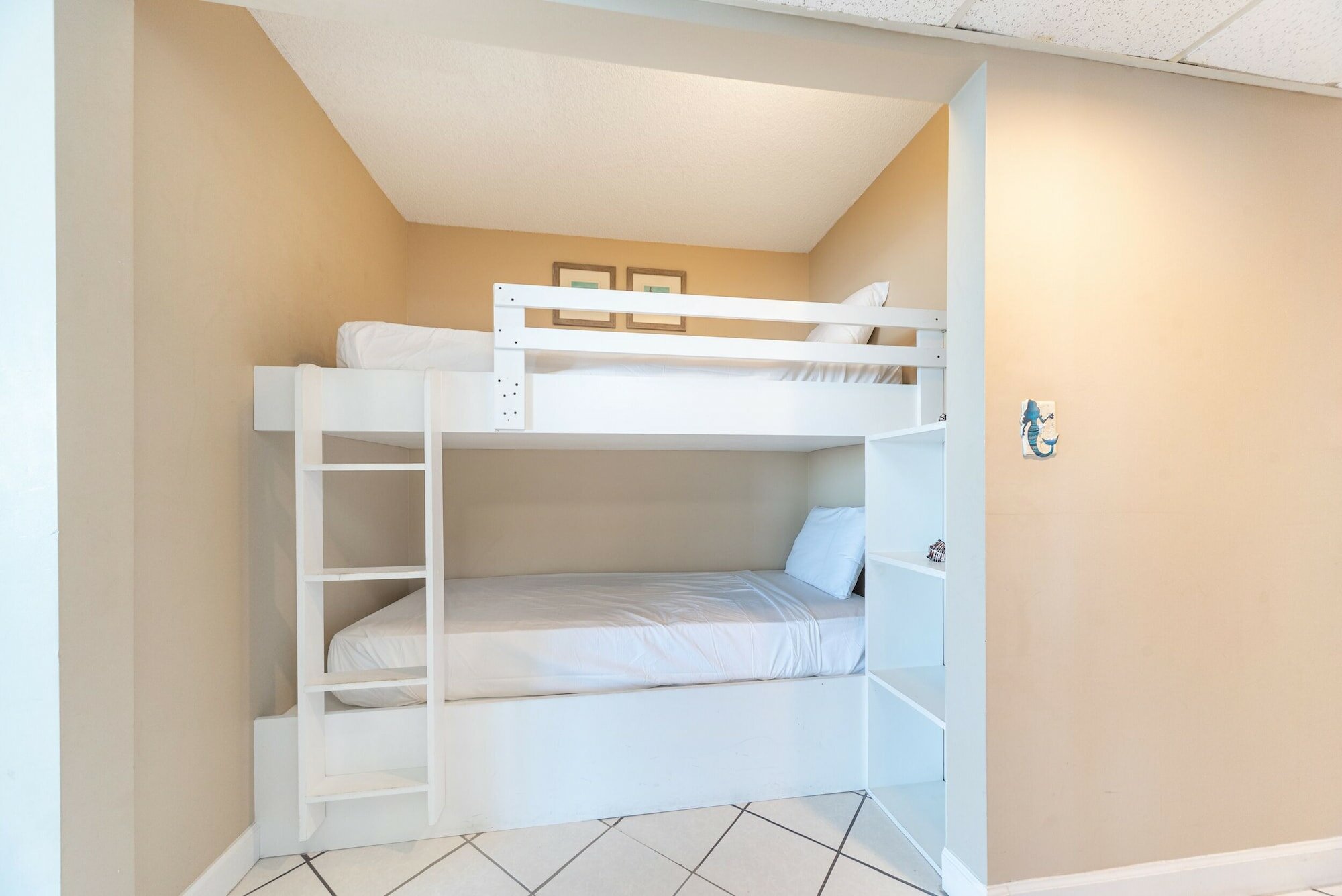 Фото Edgewater Beach and Golf Resort by Resort Collection