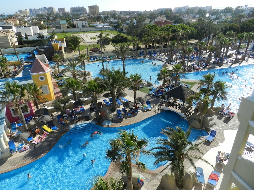 Фото Mediterráneo Bay Hotel & Resort