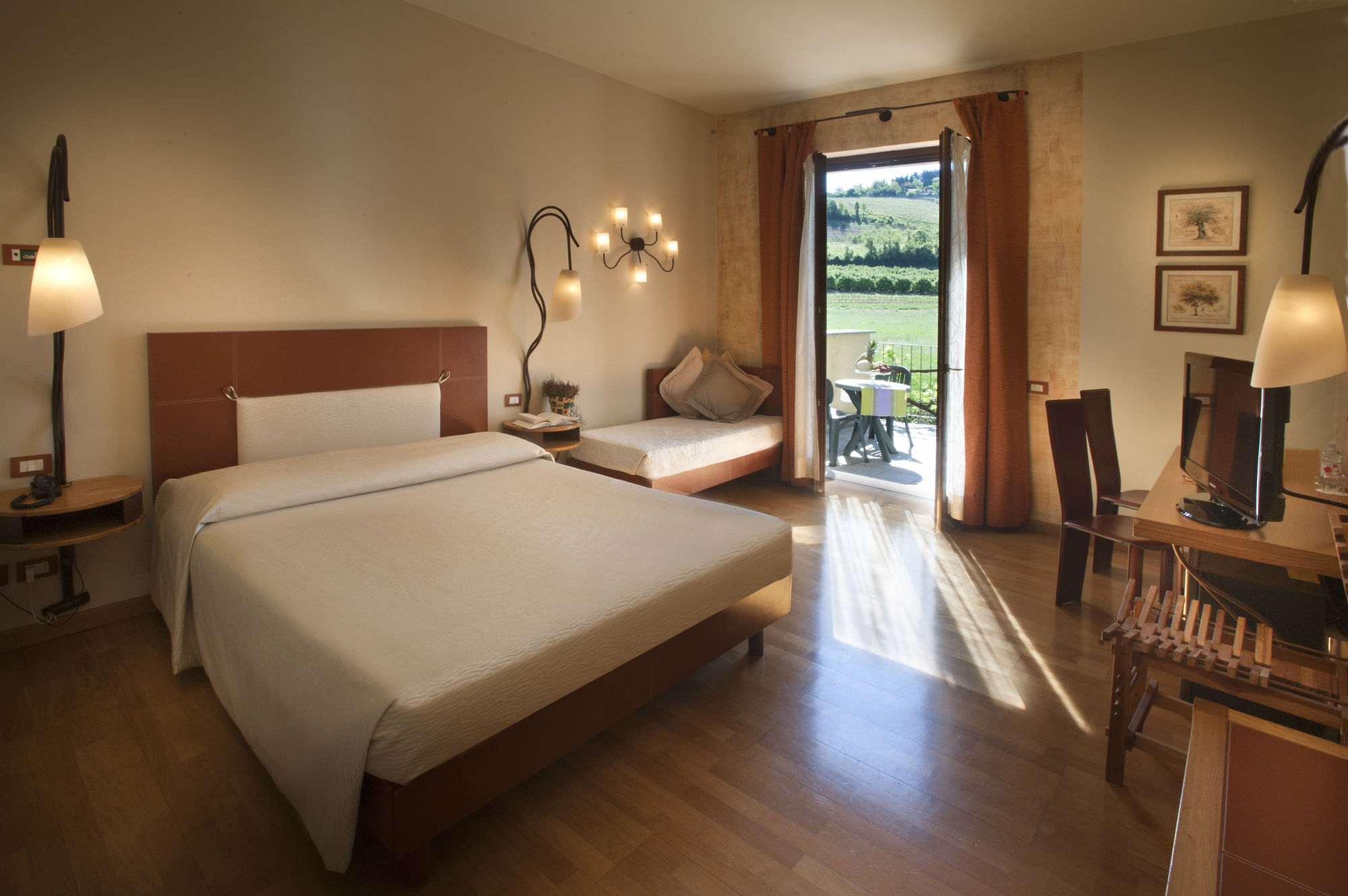 Фото Hotel Langhe