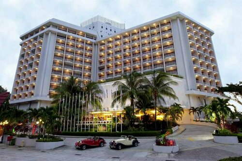 Гостиница Bayview Beach Resort в Штате Пинанг