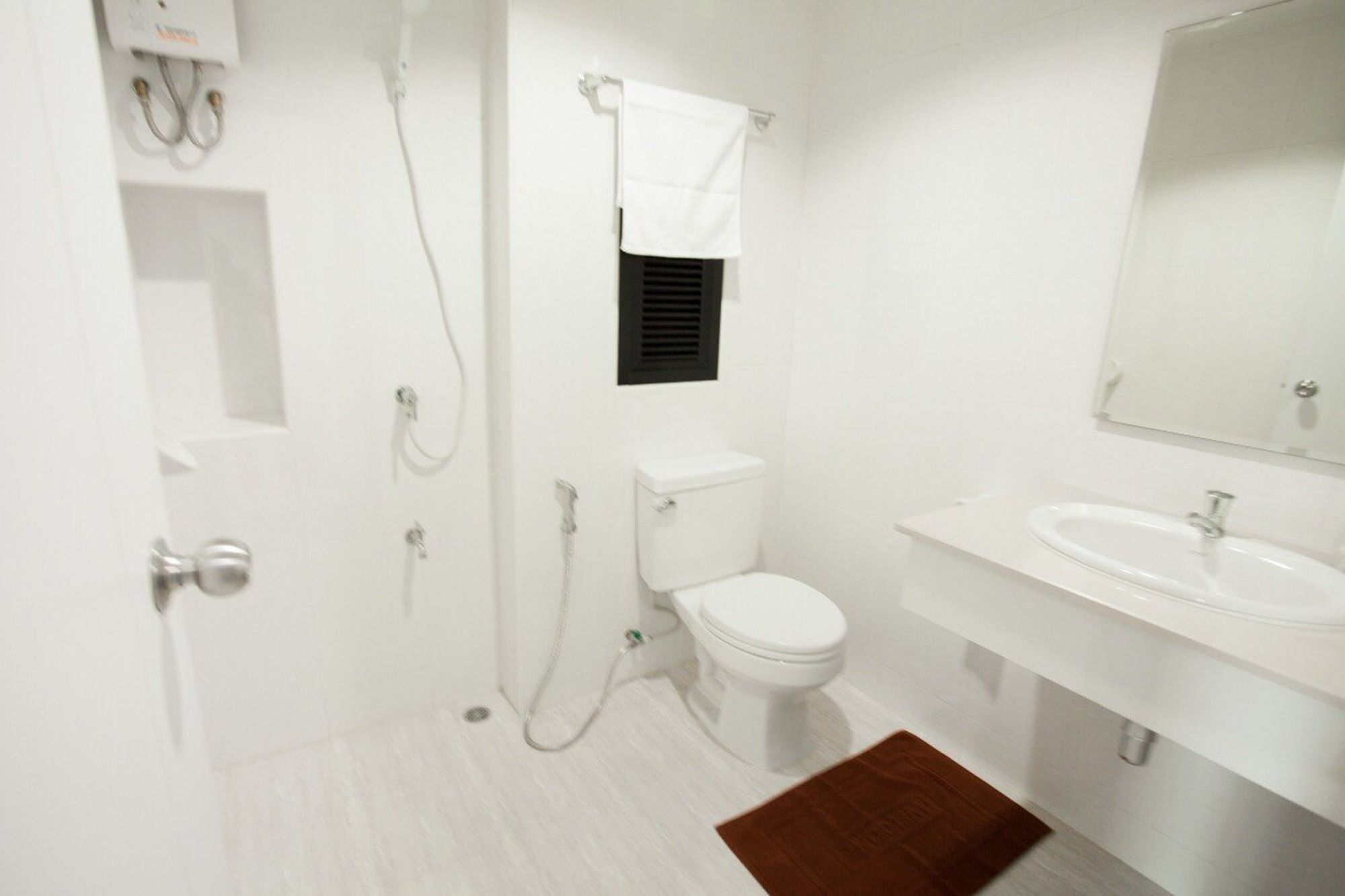 Фото The Viewpoint Hotel