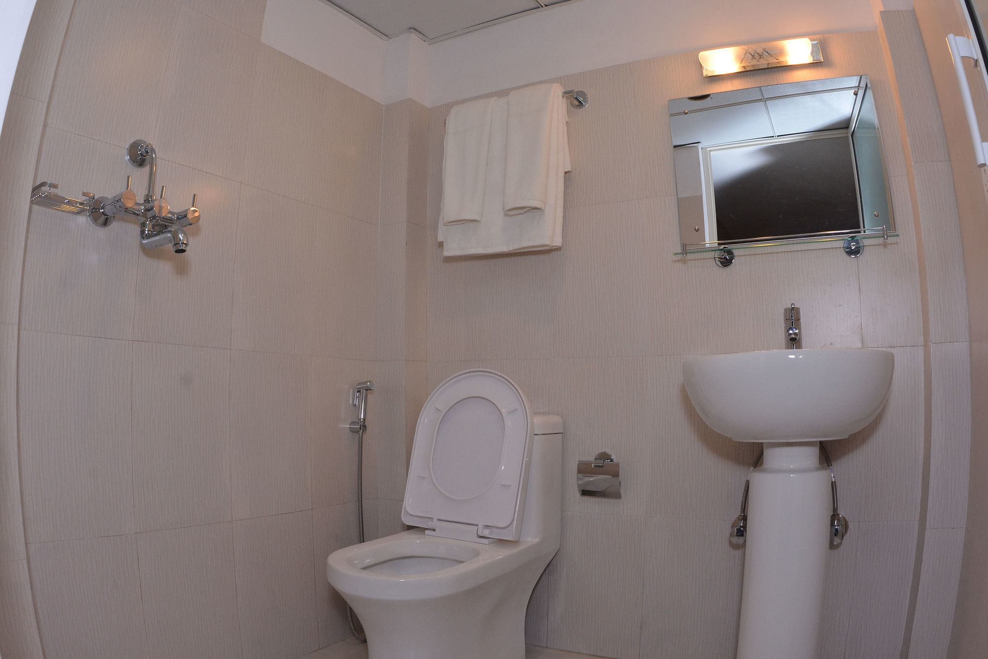 Фото Hotel Serenity