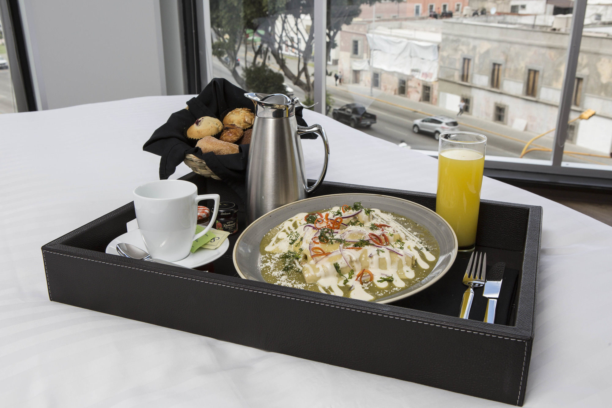 Фото Ikonik Hotel Puebla