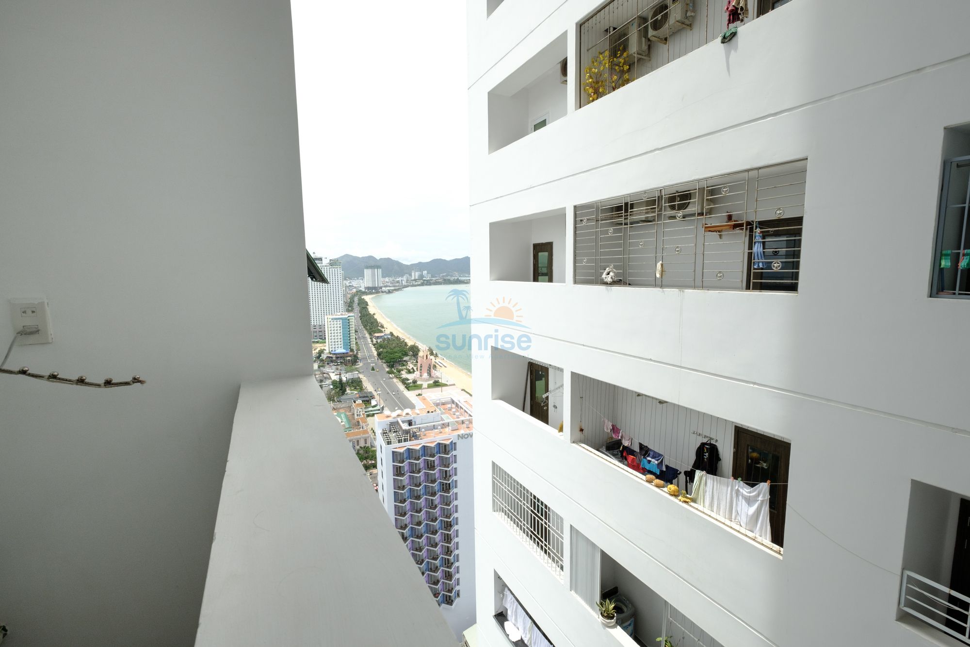 Фото Sunrise Ocean View Apartment