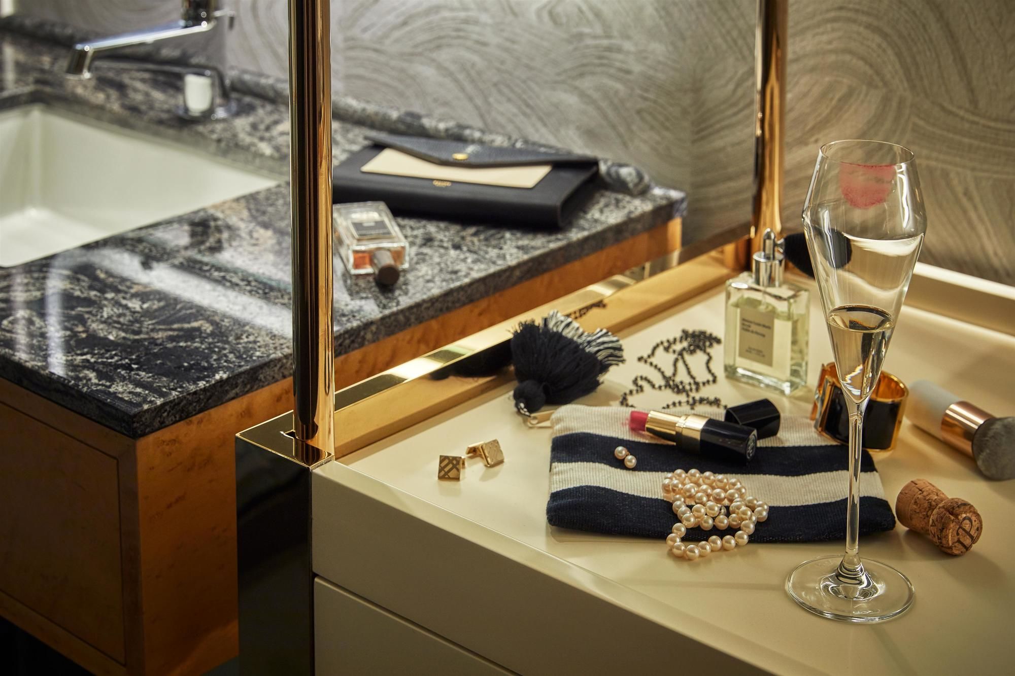 Фото Viceroy Chicago