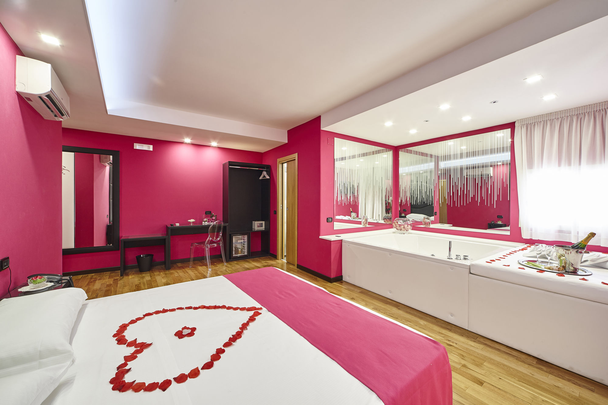 Фото Отель Style Caserta