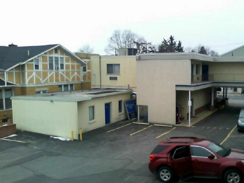 Фото Days Inn by Wyndham Waynesboro