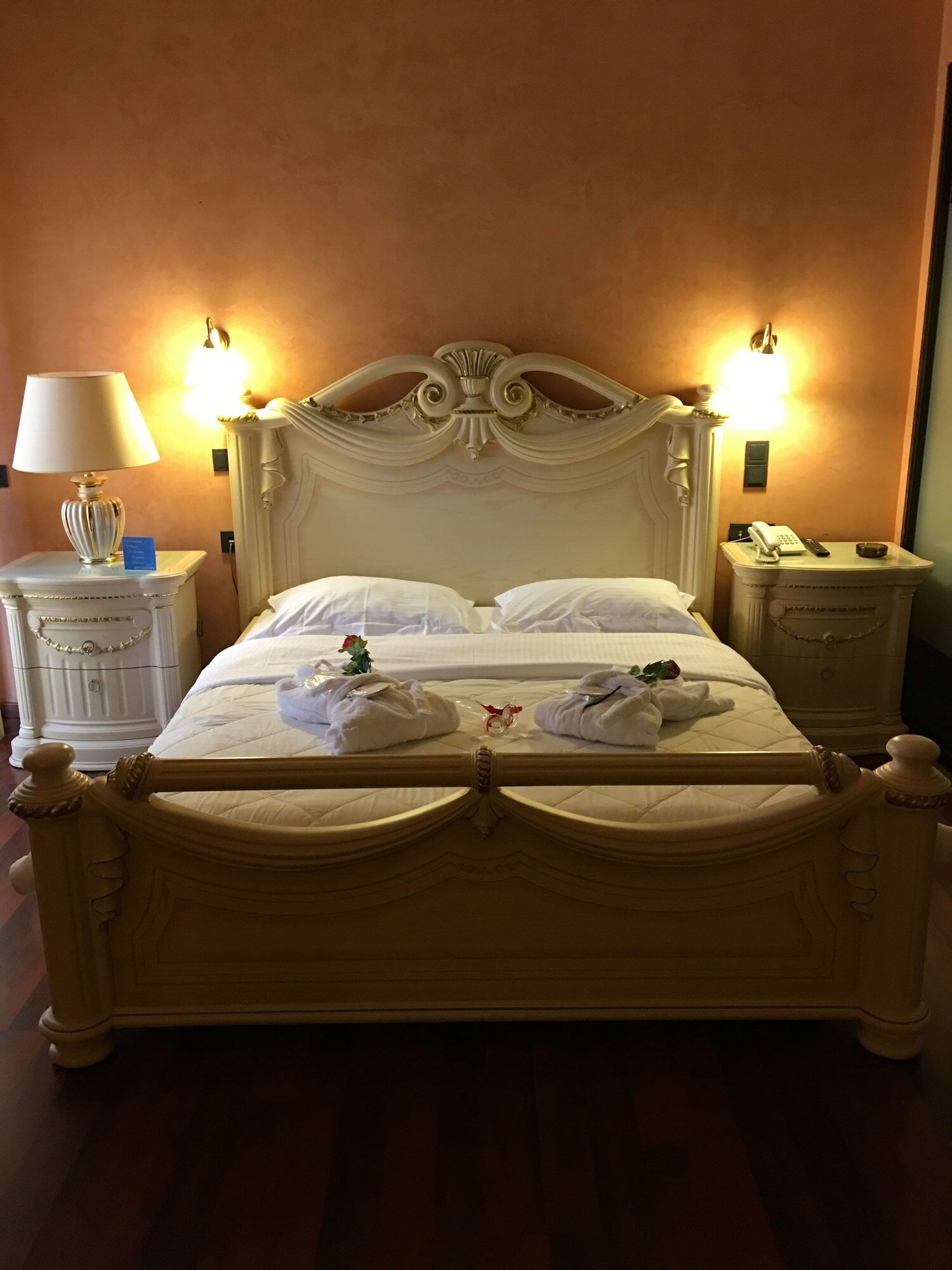 Фото Anastazia Luxury Suites & Rooms