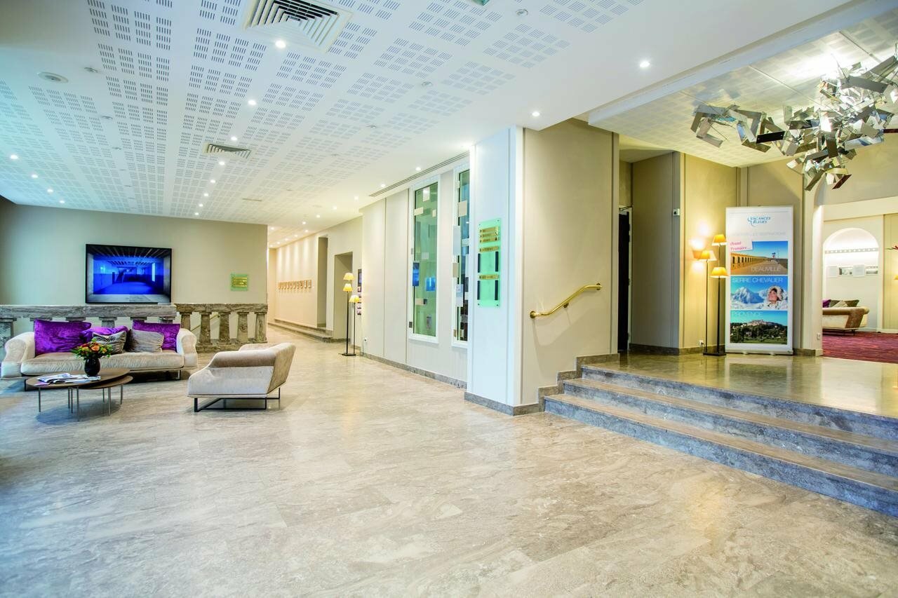 Фото Hotel Vacances Bleues Provinces Opera