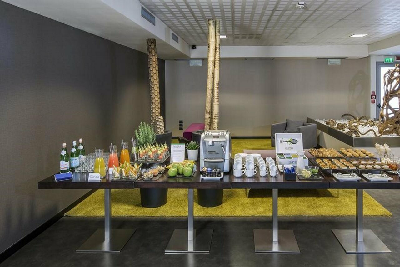 Фото Ac Hotel by Marriott Milan Sesto